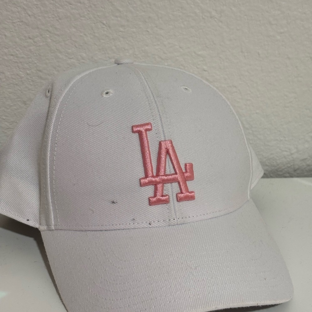 MLB White and Pink Baseball Cap